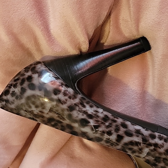 SOLD.  Franco Sarto leopard heels - Picture 2 of 5